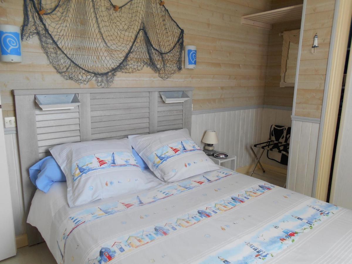 Ile De Re, La Danae, Velos, Wifi, Possibilite Cuisine, Linge, Parking Gratuit Saint-Martin-de-Ré Eksteriør billede